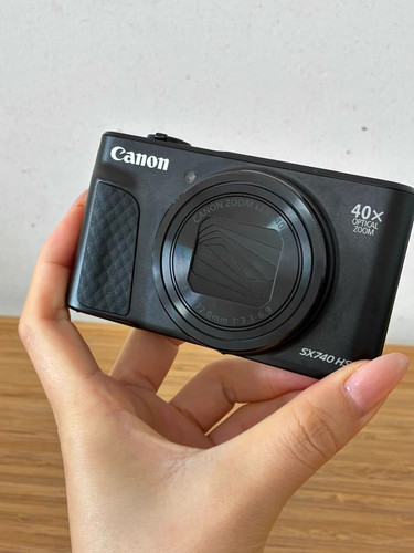 Canon powershot sx740 - canon,