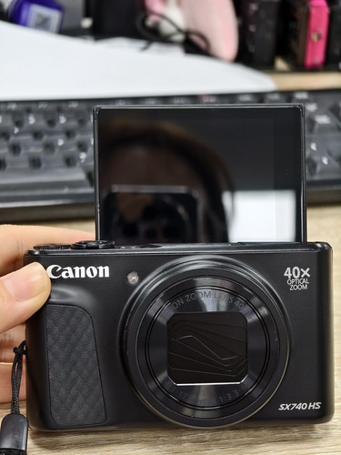 Canon powershot sx740 - canon,